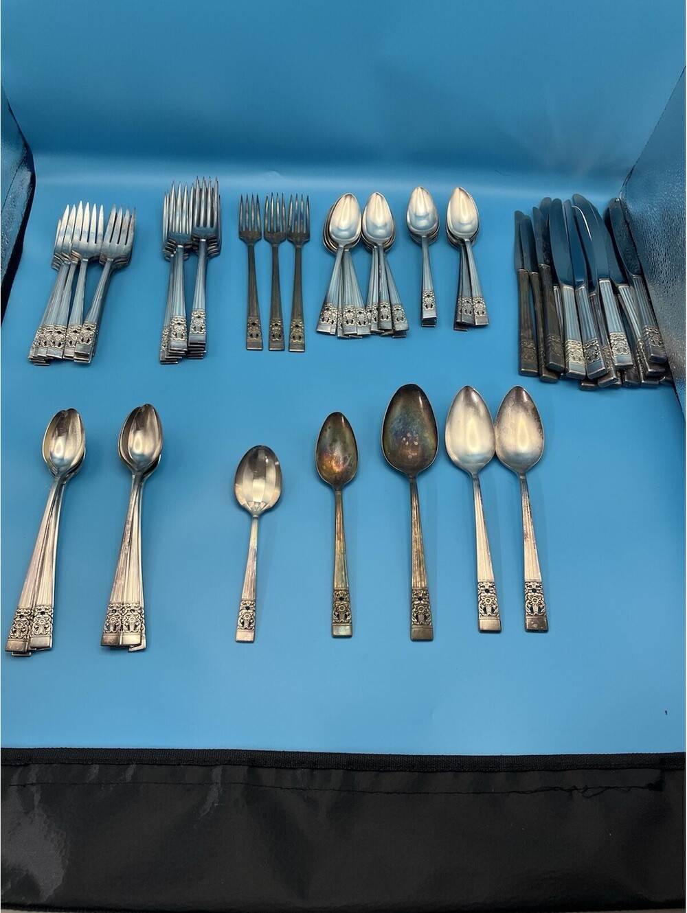 Oneida 1936 Coronation Community Silverware Utensils Flatware Set of 75 PCs